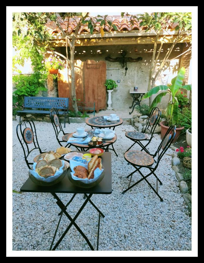 La Belle D'Ame - Guest House Prades  Exteriör bild